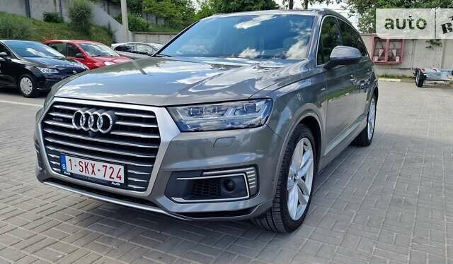 Сірий Ауді Q7 e-tron, об'ємом двигуна 3 л та пробігом 149 тис. км за 48800 $, фото 3 на Automoto.ua