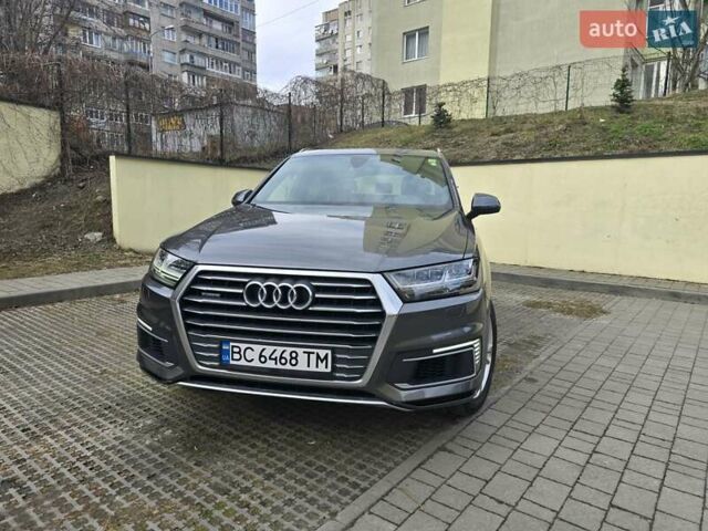 Серый Ауди Q7 e-tron, объемом двигателя 3 л и пробегом 208 тыс. км за 43500 $, фото 3 на Automoto.ua