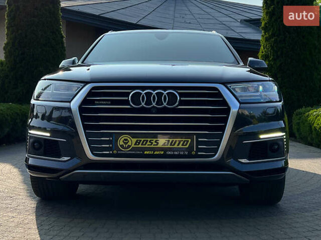 Серый Ауди Q7 e-tron, объемом двигателя 3 л и пробегом 175 тыс. км за 51990 $, фото 1 на Automoto.ua