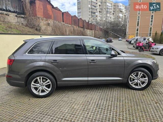 Серый Ауди Q7 e-tron, объемом двигателя 2.97 л и пробегом 210 тыс. км за 41200 $, фото 9 на Automoto.ua