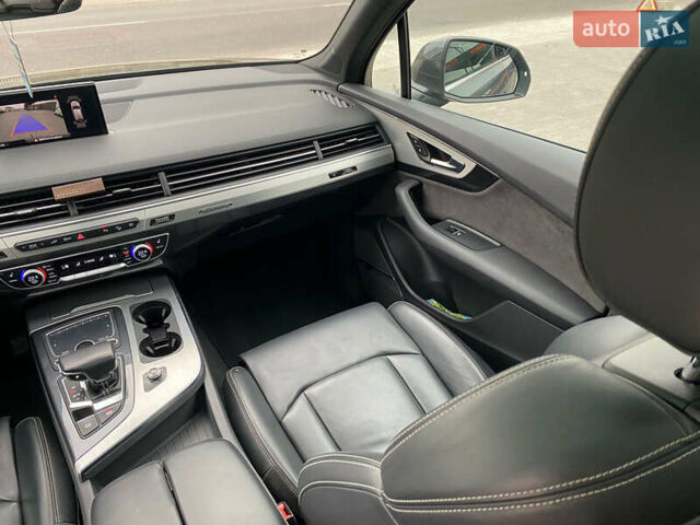 Серый Ауди Q7 e-tron, объемом двигателя 0 л и пробегом 219 тыс. км за 36800 $, фото 13 на Automoto.ua