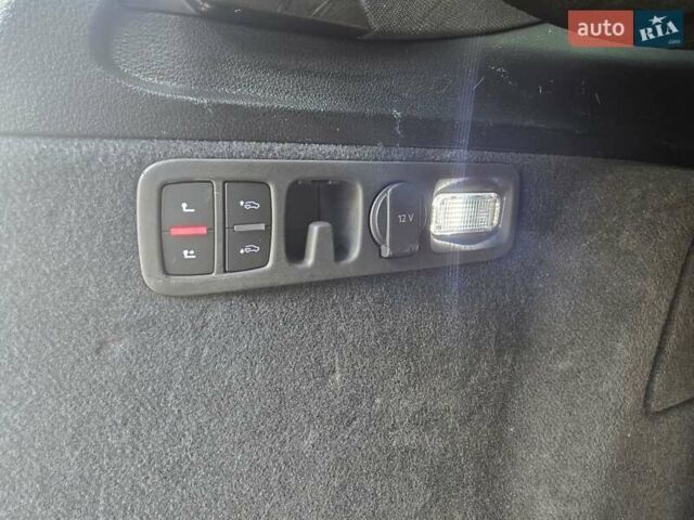 Серый Ауди Q7 e-tron, объемом двигателя 2.97 л и пробегом 210 тыс. км за 41200 $, фото 35 на Automoto.ua