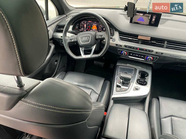 Серый Ауди Q7 e-tron, объемом двигателя 0 л и пробегом 219 тыс. км за 36800 $, фото 12 на Automoto.ua