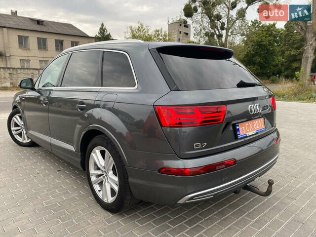 Серый Ауди Q7 e-tron, объемом двигателя 0 л и пробегом 219 тыс. км за 36800 $, фото 49 на Automoto.ua