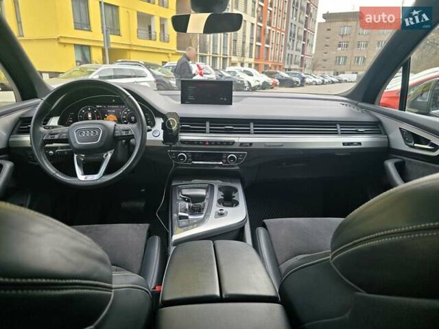 Серый Ауди Q7 e-tron, объемом двигателя 2.97 л и пробегом 210 тыс. км за 41200 $, фото 31 на Automoto.ua
