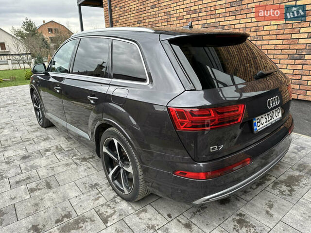 Серый Ауди Q7 e-tron, объемом двигателя 2.97 л и пробегом 180 тыс. км за 48500 $, фото 7 на Automoto.ua