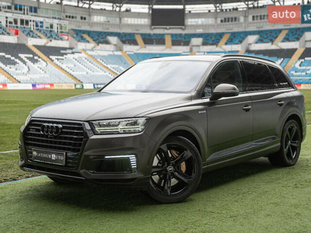 Синий Ауди Q7 e-tron, объемом двигателя 2.97 л и пробегом 153 тыс. км за 38900 $, фото 68 на Automoto.ua