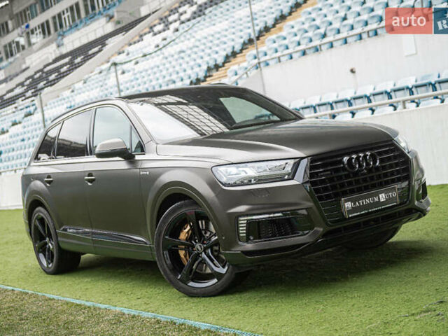 Синий Ауди Q7 e-tron, объемом двигателя 2.97 л и пробегом 153 тыс. км за 38900 $, фото 4 на Automoto.ua