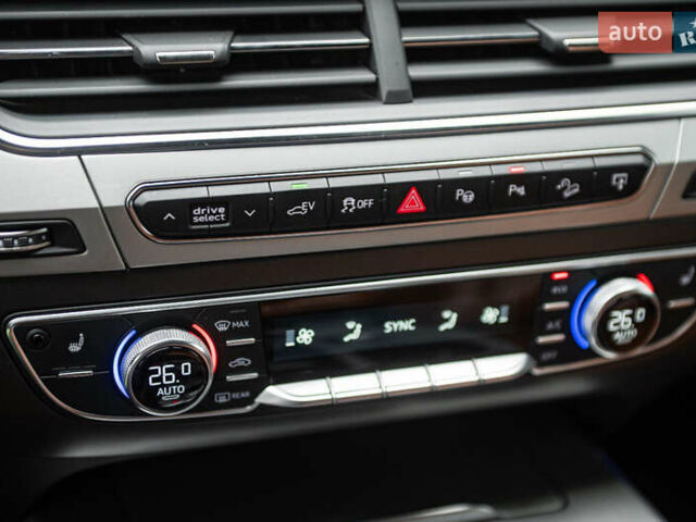 Синій Ауді Q7 e-tron, об'ємом двигуна 2.97 л та пробігом 153 тис. км за 39999 $, фото 43 на Automoto.ua