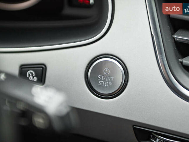 Синий Ауди Q7 e-tron, объемом двигателя 2.97 л и пробегом 153 тыс. км за 38900 $, фото 45 на Automoto.ua