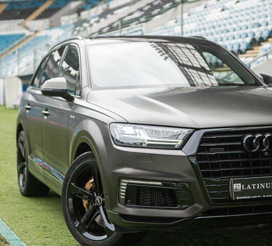 Синий Ауди Q7 e-tron, объемом двигателя 2.97 л и пробегом 153 тыс. км за 38900 $, фото 1 на Automoto.ua