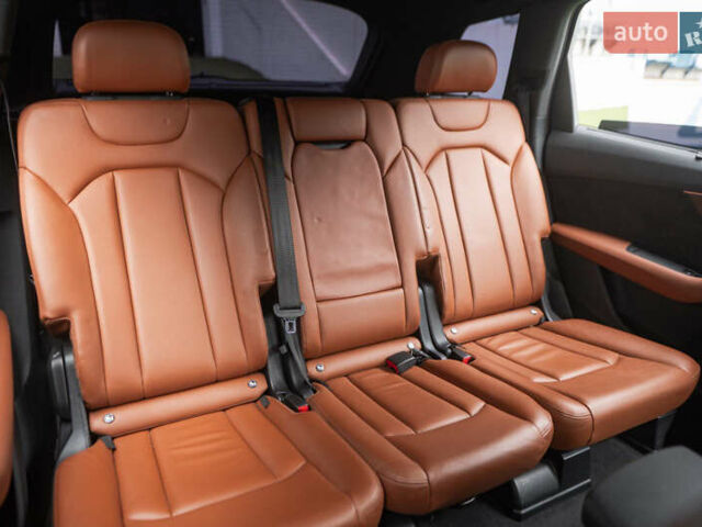 Синий Ауди Q7 e-tron, объемом двигателя 2.97 л и пробегом 153 тыс. км за 38900 $, фото 62 на Automoto.ua