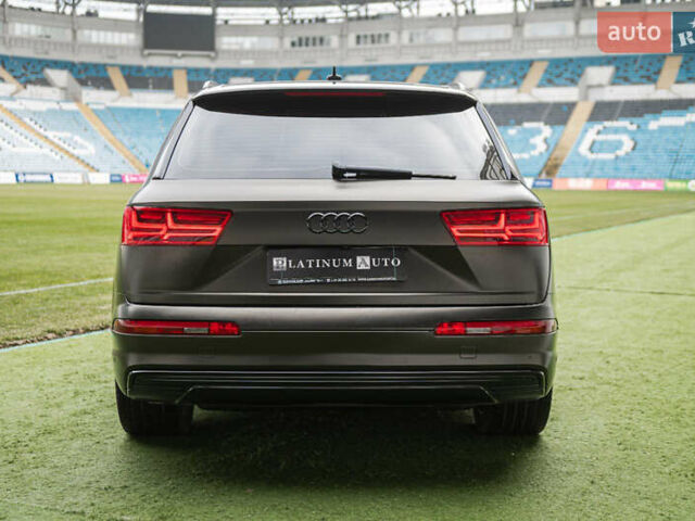 Синий Ауди Q7 e-tron, объемом двигателя 2.97 л и пробегом 153 тыс. км за 38900 $, фото 12 на Automoto.ua