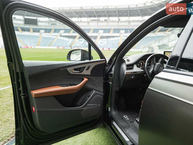 Синий Ауди Q7 e-tron, объемом двигателя 2.97 л и пробегом 153 тыс. км за 38900 $, фото 30 на Automoto.ua