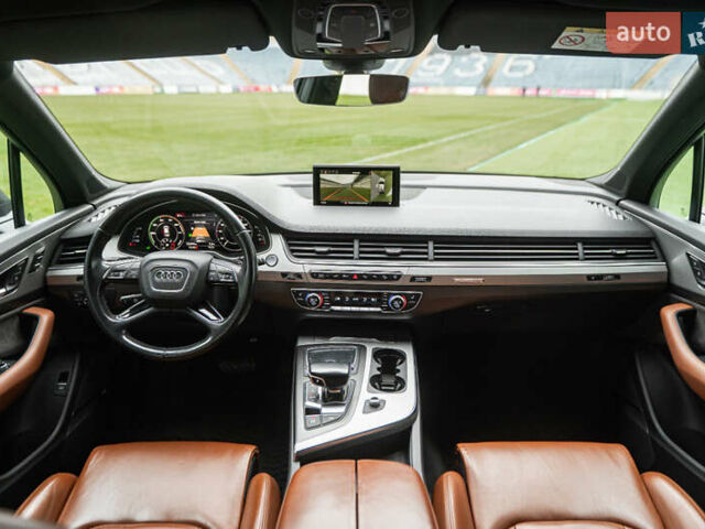 Синий Ауди Q7 e-tron, объемом двигателя 2.97 л и пробегом 153 тыс. км за 38900 $, фото 58 на Automoto.ua
