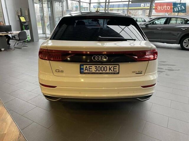 Белый Ауди Q8, объемом двигателя 2.97 л и пробегом 83 тыс. км за 55000 $, фото 7 на Automoto.ua