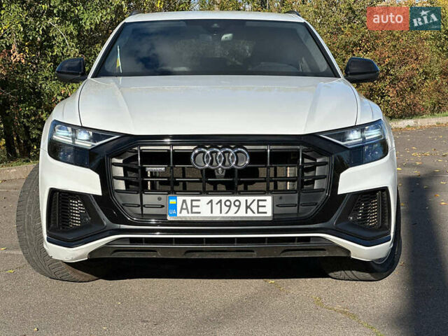 Ауди Q8 2018 в Кривом Роге на Automoto.ua Белый Ауди Q8, объемом двигателя 3 л и пробегом 93 тыс. км за 57999 $, фото 1 на Automoto.ua