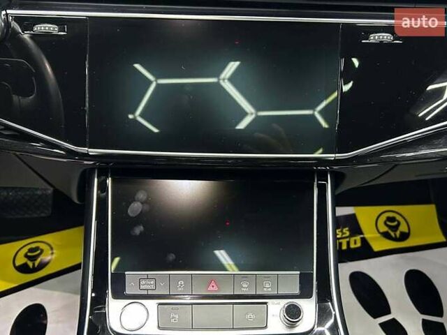 Белый Ауди Q8, объемом двигателя 3 л и пробегом 140 тыс. км за 56000 $, фото 16 на Automoto.ua