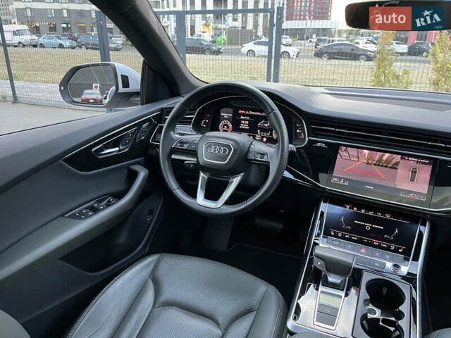 Белый Ауди Q8, объемом двигателя 3 л и пробегом 57 тыс. км за 49000 $, фото 29 на Automoto.ua