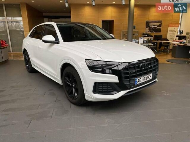 Белый Ауди Q8, объемом двигателя 2.97 л и пробегом 83 тыс. км за 55000 $, фото 2 на Automoto.ua