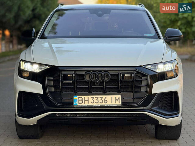 Белый Ауди Q8, объемом двигателя 2.97 л и пробегом 150 тыс. км за 57500 $, фото 2 на Automoto.ua