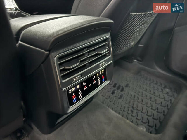 Белый Ауди Q8, объемом двигателя 3 л и пробегом 149 тыс. км за 49500 $, фото 8 на Automoto.ua