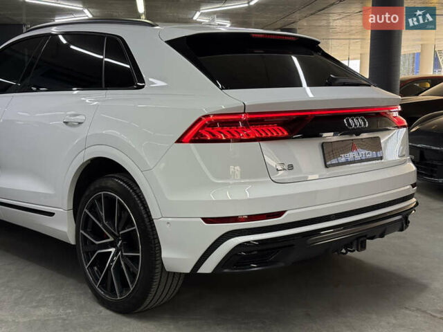 Ауди Q8 2018 в Одессе на Automoto.ua Белый Ауди Q8, объемом двигателя 3 л и пробегом 121 тыс. км за 53500 $, фото 12 на Automoto.ua