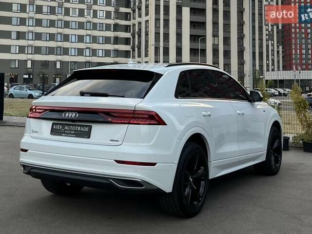 Белый Ауди Q8, объемом двигателя 3 л и пробегом 57 тыс. км за 49000 $, фото 8 на Automoto.ua