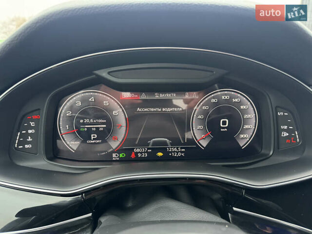 Білий Ауді Q8, об'ємом двигуна 3 л та пробігом 68 тис. км за 55500 $, фото 46 на Automoto.ua