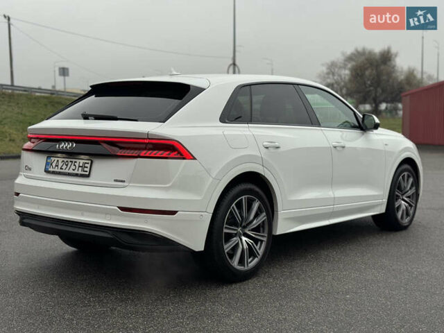 Білий Ауді Q8, об'ємом двигуна 3 л та пробігом 68 тис. км за 55500 $, фото 5 на Automoto.ua