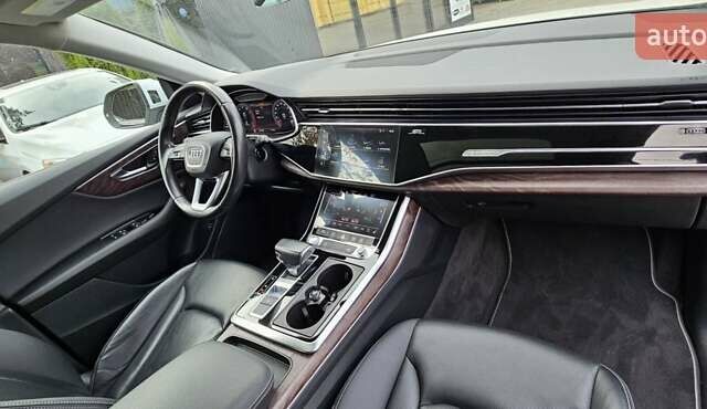 Белый Ауди Q8, объемом двигателя 3 л и пробегом 99 тыс. км за 47500 $, фото 25 на Automoto.ua