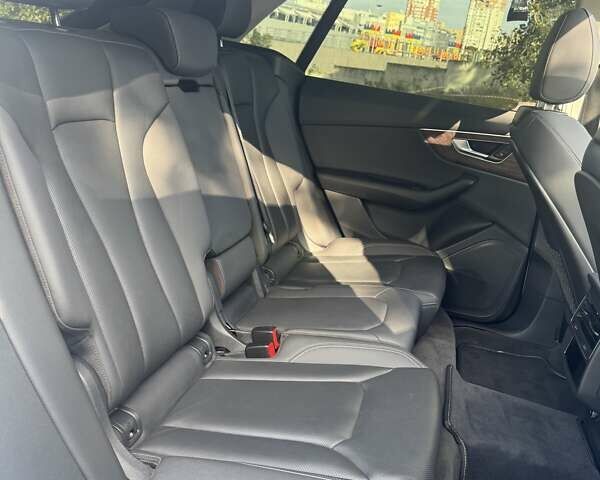 Белый Ауди Q8, объемом двигателя 3 л и пробегом 98 тыс. км за 45500 $, фото 14 на Automoto.ua