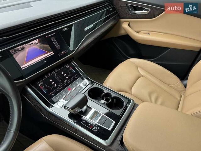 Білий Ауді Q8, об'ємом двигуна 3 л та пробігом 139 тис. км за 48000 $, фото 35 на Automoto.ua