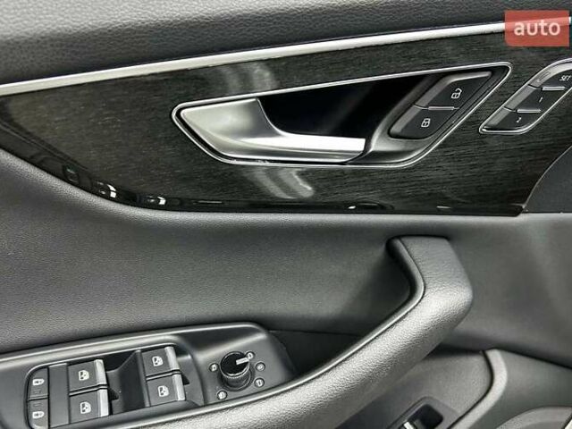 Белый Ауди Q8, объемом двигателя 3 л и пробегом 140 тыс. км за 56000 $, фото 7 на Automoto.ua