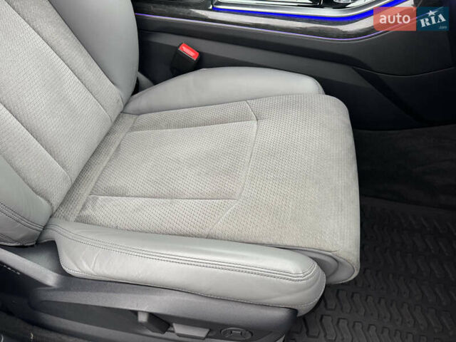 Білий Ауді Q8, об'ємом двигуна 3 л та пробігом 68 тис. км за 55500 $, фото 19 на Automoto.ua