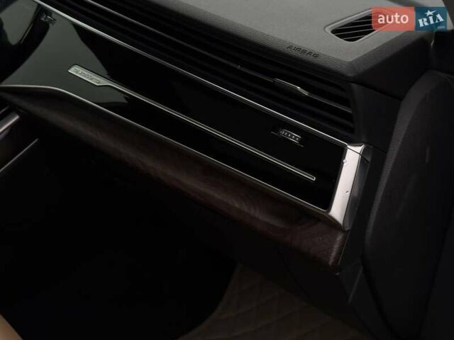 Білий Ауді Q8, об'ємом двигуна 3 л та пробігом 139 тис. км за 48000 $, фото 69 на Automoto.ua