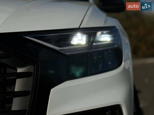 Ауди Q8 2018 в Кривом Роге на Automoto.ua Белый Ауди Q8, объемом двигателя 3 л и пробегом 93 тыс. км за 57999 $, фото 13 на Automoto.ua