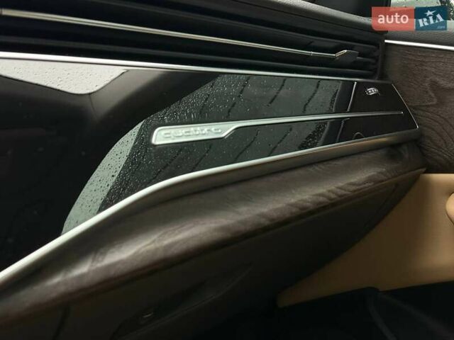 Білий Ауді Q8, об'ємом двигуна 3 л та пробігом 139 тис. км за 48000 $, фото 39 на Automoto.ua
