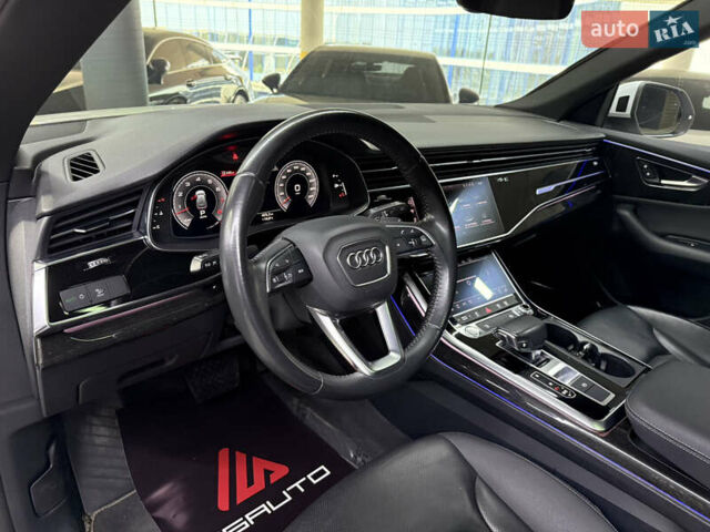 Ауди Q8 2018 в Одессе на Automoto.ua Белый Ауди Q8, объемом двигателя 3 л и пробегом 121 тыс. км за 53500 $, фото 19 на Automoto.ua