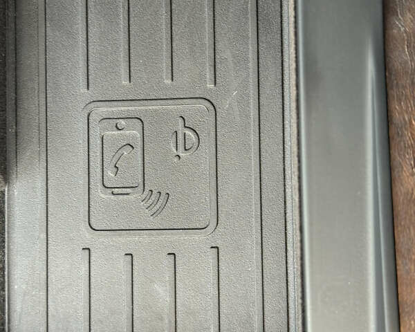 Белый Ауди Q8, объемом двигателя 3 л и пробегом 75 тыс. км за 56750 $, фото 25 на Automoto.ua