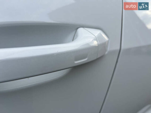 Белый Ауди Q8, объемом двигателя 3 л и пробегом 57 тыс. км за 49000 $, фото 14 на Automoto.ua