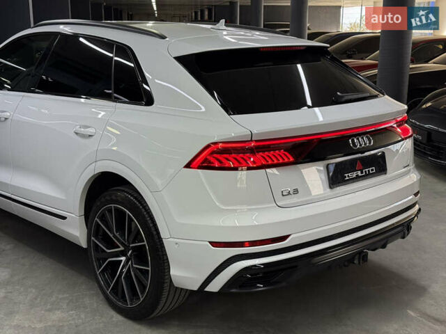Ауди Q8 2018 в Одессе на Automoto.ua Белый Ауди Q8, объемом двигателя 3 л и пробегом 121 тыс. км за 53500 $, фото 11 на Automoto.ua