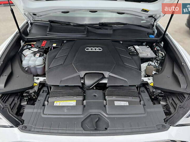 Білий Ауді Q8, об'ємом двигуна 3 л та пробігом 87 тис. км за 41000 $, фото 21 на Automoto.ua