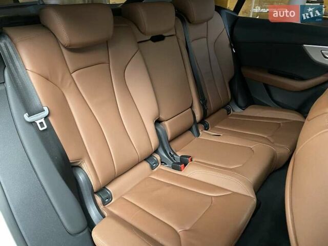 Белый Ауди Q8, объемом двигателя 2.97 л и пробегом 83 тыс. км за 55000 $, фото 21 на Automoto.ua