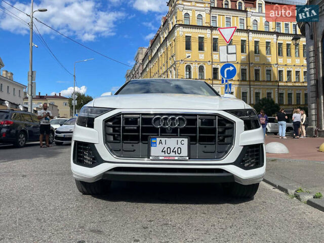 Белый Ауди Q8, объемом двигателя 3 л и пробегом 75 тыс. км за 56750 $, фото 2 на Automoto.ua