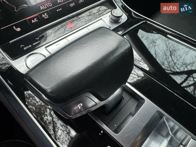 Белый Ауди Q8, объемом двигателя 3 л и пробегом 149 тыс. км за 49500 $, фото 9 на Automoto.ua