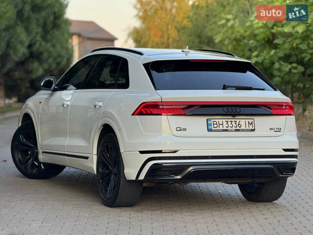Белый Ауди Q8, объемом двигателя 2.97 л и пробегом 150 тыс. км за 57500 $, фото 13 на Automoto.ua