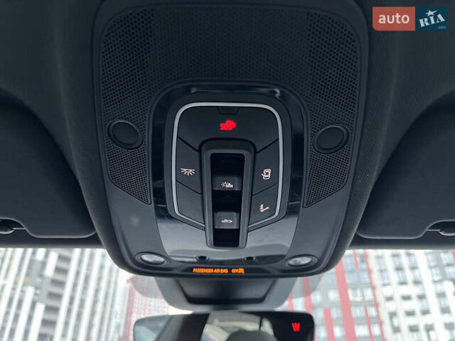 Белый Ауди Q8, объемом двигателя 3 л и пробегом 57 тыс. км за 49000 $, фото 32 на Automoto.ua