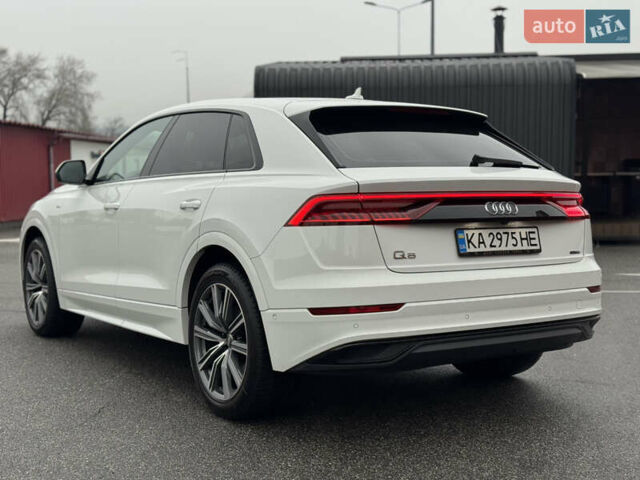 Білий Ауді Q8, об'ємом двигуна 3 л та пробігом 68 тис. км за 55500 $, фото 7 на Automoto.ua