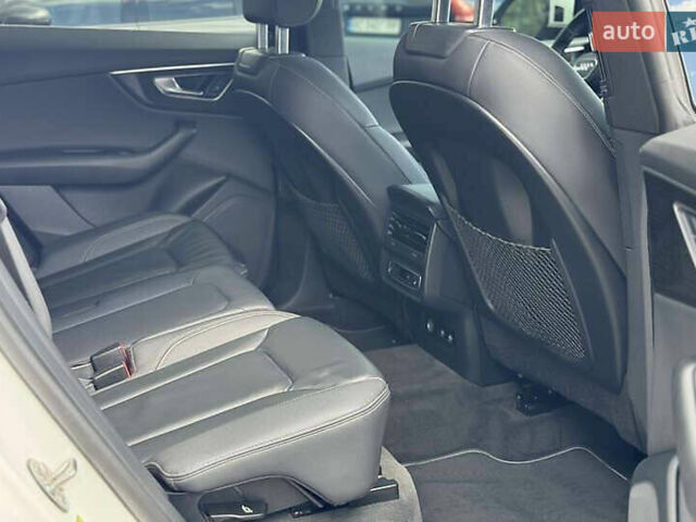 Білий Ауді Q8, об'ємом двигуна 3 л та пробігом 87 тис. км за 41000 $, фото 14 на Automoto.ua